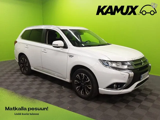 Mitsubishi Outlander Instyle Navi 4WD 5P / Vetokoukku / Navi Image 1